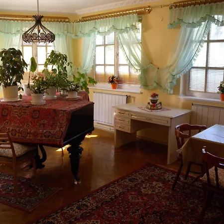 Agnes Nyaralohaz Ferienhaus *